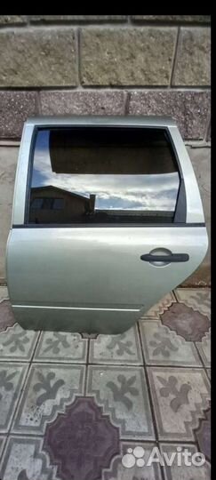 Продам двери на Лада Гранта,Калина(седан,универ)