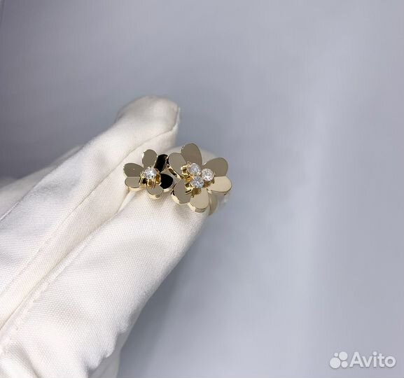 Золотое кольцо Van Cleef 0.25 ct