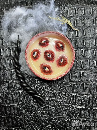 Декоративная тарелка из глины