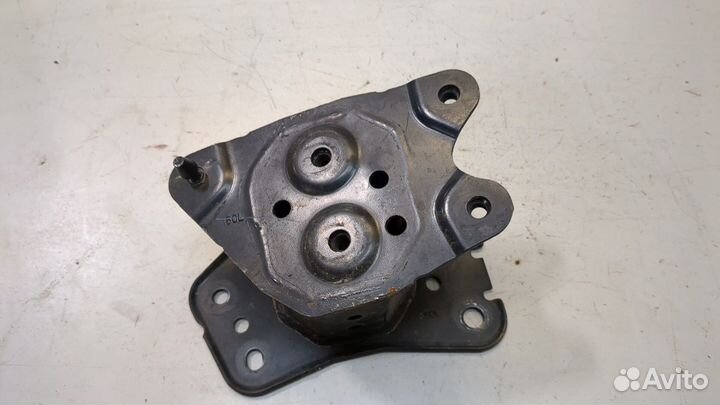 Кронштейн усилителя бампера левый передний Lexus NX, 2019