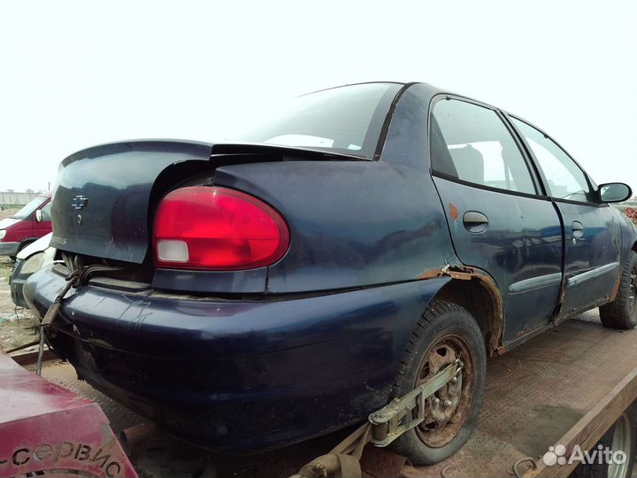 Разбор Chevrolet Metro GEO I (1997—2001) G13