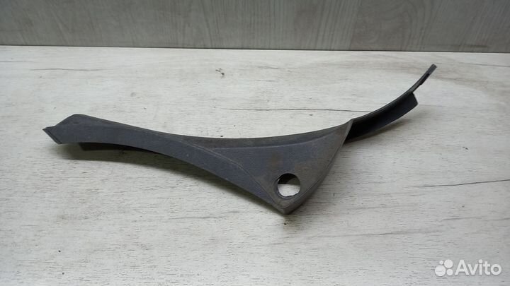 Накладка порога внутренняя Volvo 850