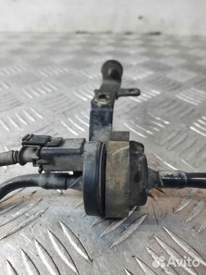 Клапан вентиляции топливного бака Ford Focus