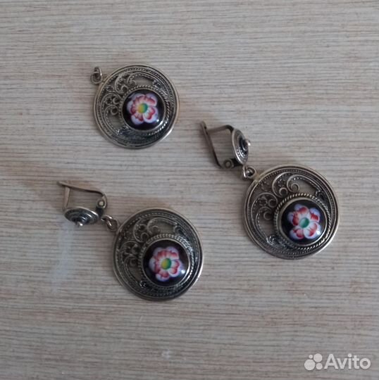 Комплект серьги и подвеска