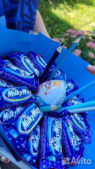 Букет из конфет на 1 сентября