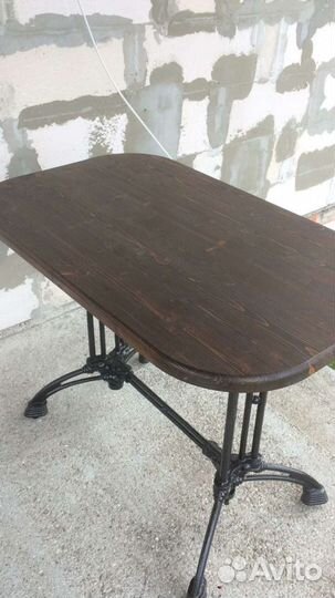 Стол в наличии