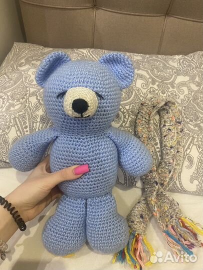 Мишка плюшевый вязаный