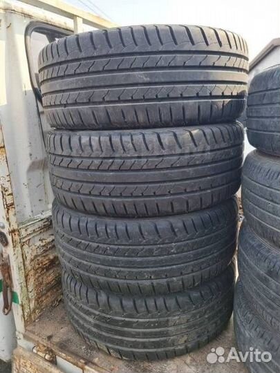 Maxtrek Maximus M1 245/40 R19