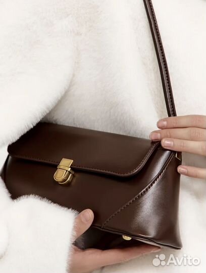 Трендовая сумка багет трапеция