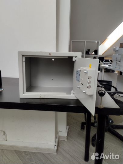 Сейф металлический aiko