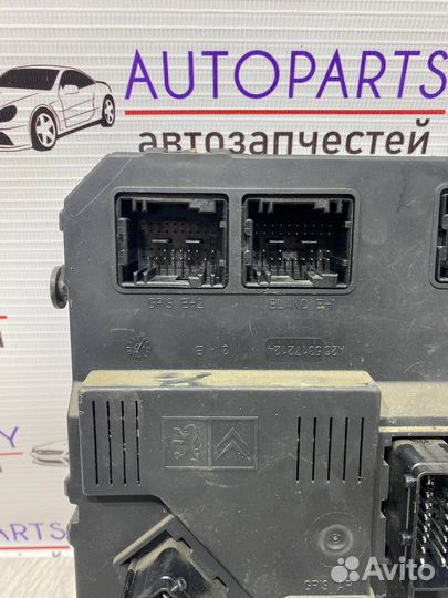 Блок предохранителей салонный Peugeot 206