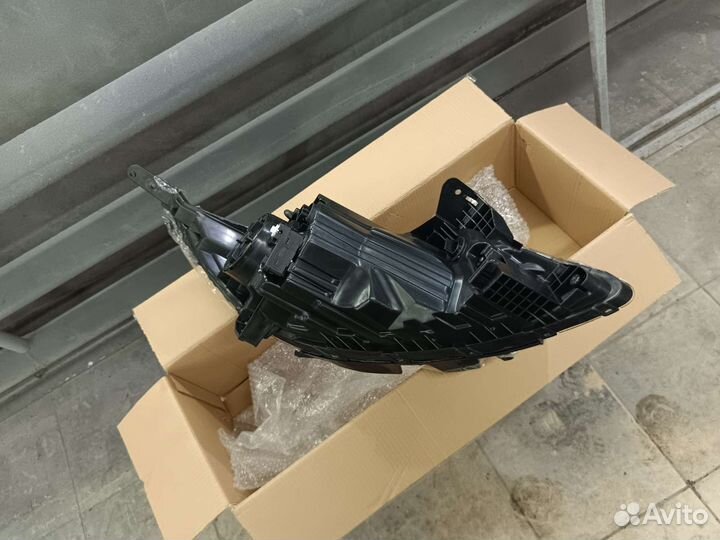 Комплект передних фар на Kia rio 3