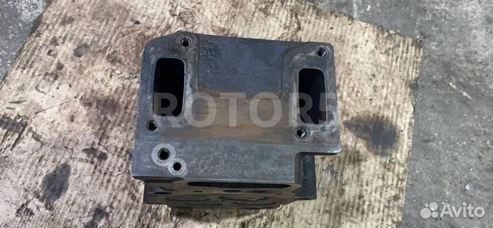 Головка блока цилиндров Scania 124 4 1999 1421743