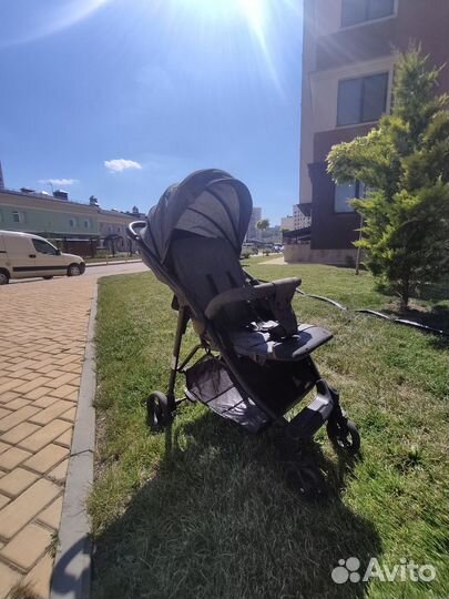 Прогулочная коляска bambi