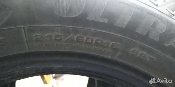 Goodyear UltraGrip 215/60 R16 99T