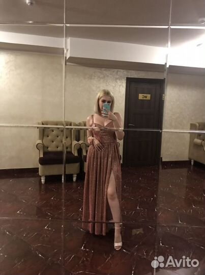 Вечернее платье