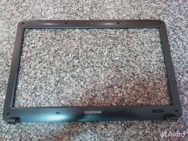 Рамка матрицы ноутбука Samsung R525
