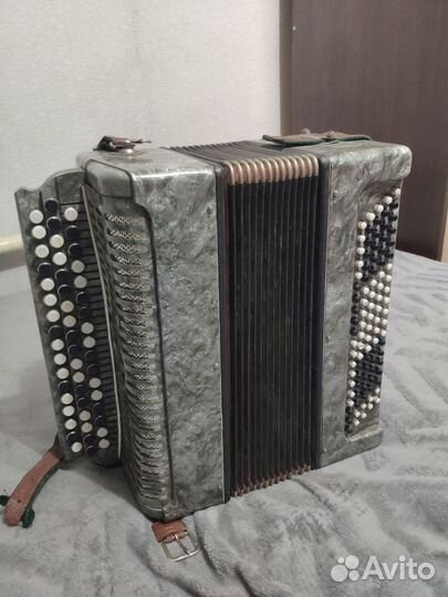 Баян