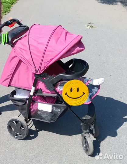 Прогулочная коляска
