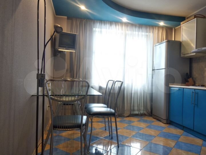 2-к. квартира, 72,6 м², 4/10 эт.