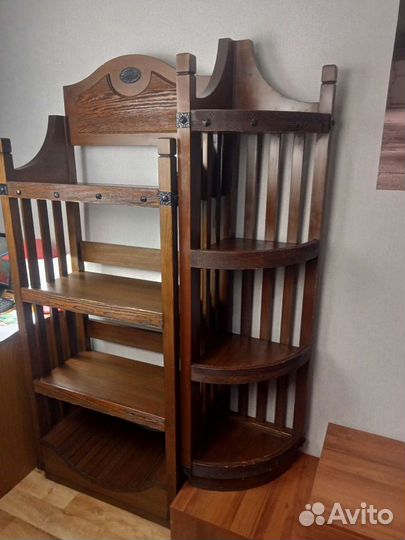 Витрина деревянная