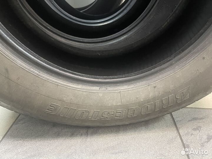 Bridgestone Dueler A/T 225/65 R17