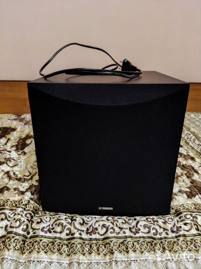 Активный сабвуфер Yamaha