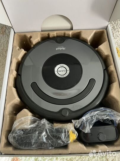 IRobot Roomba 676 робот пылесос