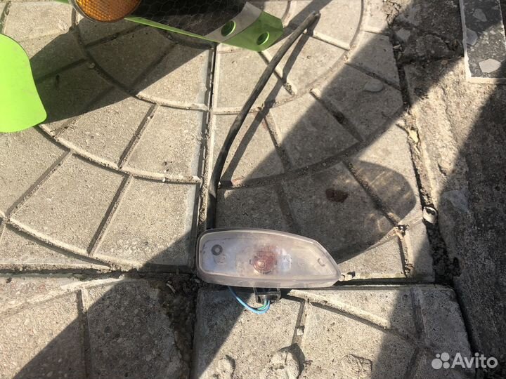 Крыло поворотник