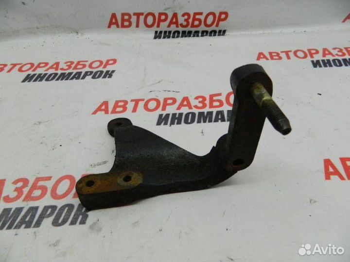 Кронштейн опоры двигателя правый Daewoo Matiz