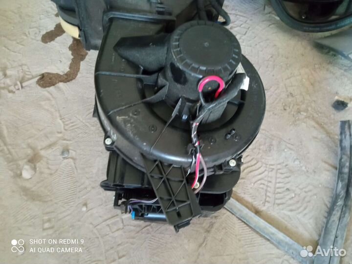 Моторчик печки Фольксваген Поло 2018 год