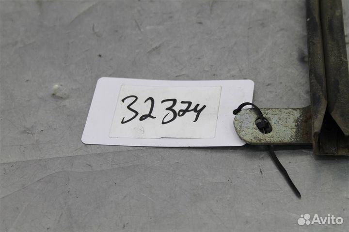 Направляющая стекла двери передней правой Nissan