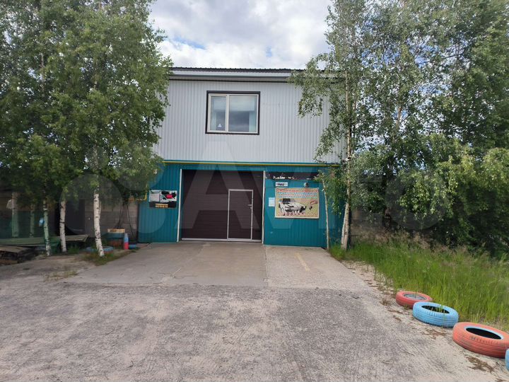 Гараж, > 30 м²