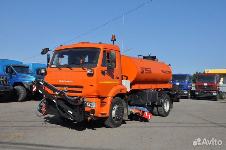 Комбинированная дорожная машина Р-43253