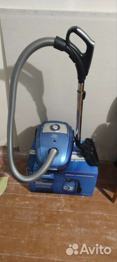 Пылесос Midea