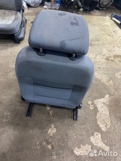 Сиденье переднее правое Skoda Fabia 6Y2 AME 2001