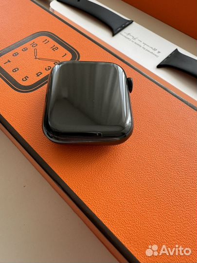 Apple Watch Hermès 5 44mm Black Stainless Steel