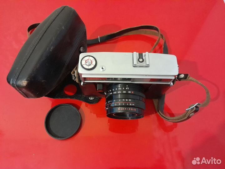 Советский раритетный фотоаппарат Сокол 2