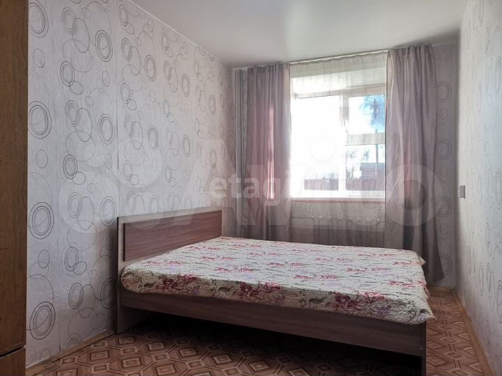 2-к. квартира, 48 м², 1/3 эт.