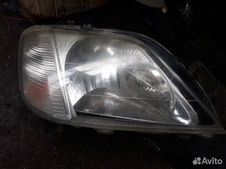 Фара правая Renault Logan 2005-2014