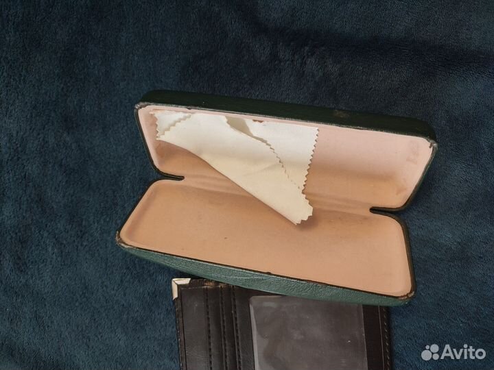 Футляр для очков, обложка на паспорт б/у