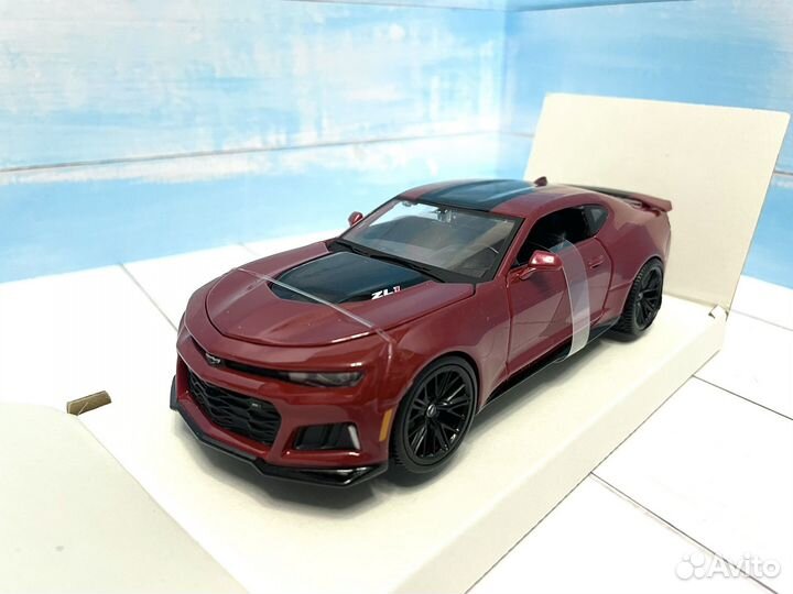 Модель автомобиля Chevrolet Camaro ZL1 1/24 Maisto