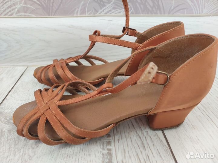 Туфли для бальных танцев