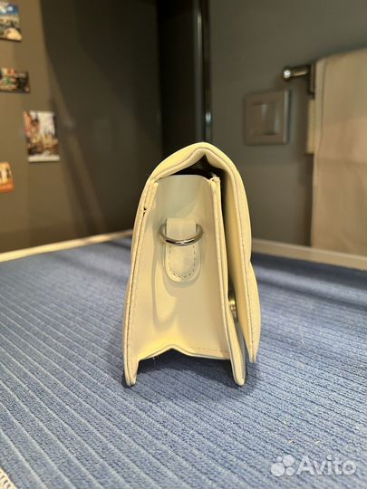 Клатчи разные женские