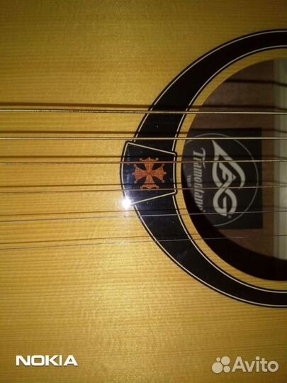 Акустическая гитара