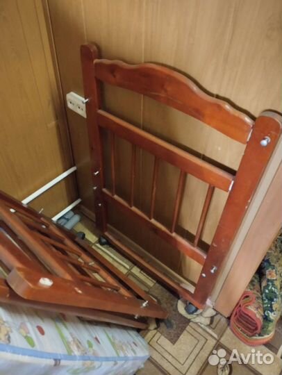 Детская кроватка