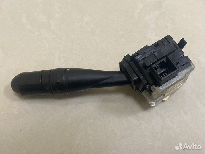 Подрулевой переключатель поворотов Mitsubishi Colt