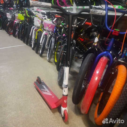 Трюковой самокат