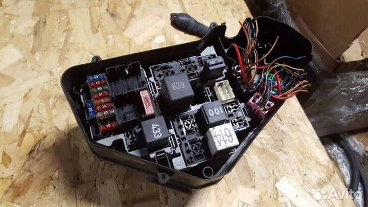 Колодка реле Volkswagen Touareg 7P casa 2011