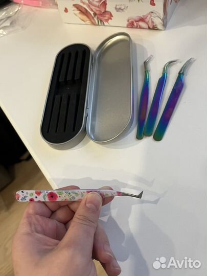 Пинцет для наращивания ресниц